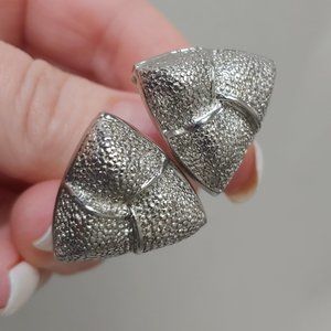 💰3/$25 Vintage Silver Knot clip on earrings
